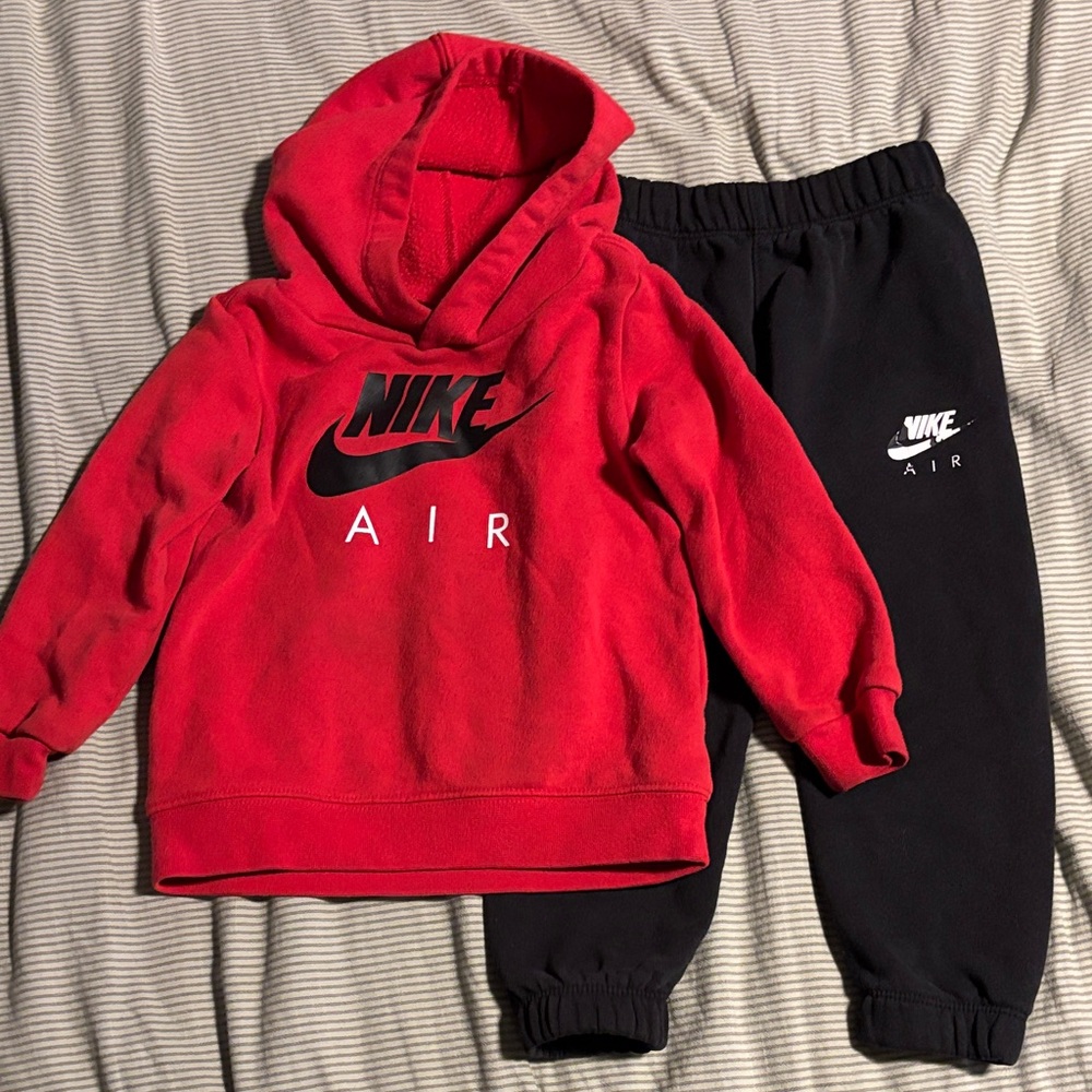 Nike Kids Red and Black Tracksuit hoodie